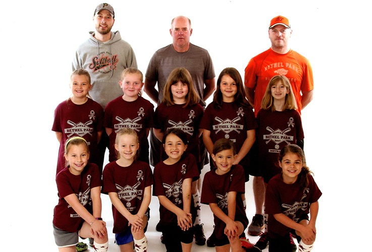 Young kids on baseball team